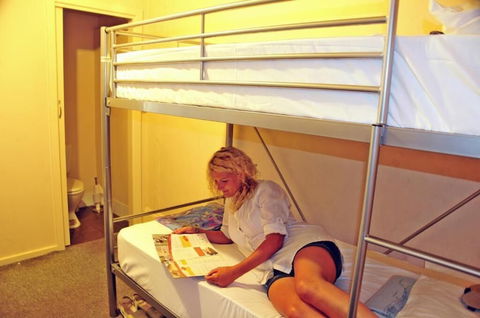 Adelaide Travellers Inn - Hostel - Hervey Bay Accommodation 5