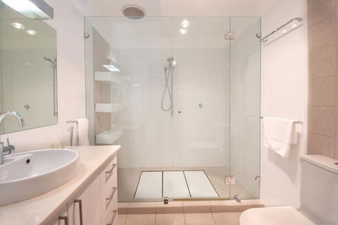 Semaphore Blue Apartments - Hervey Bay Accommodation 4