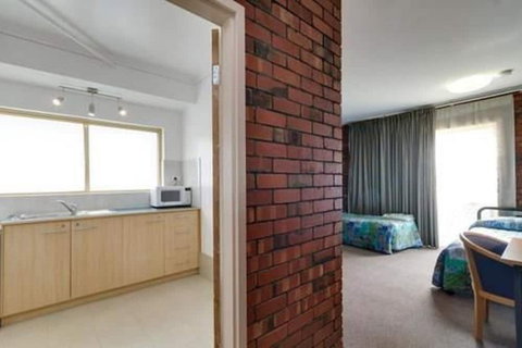 Enfield Motor Inn - Hervey Bay Accommodation 7