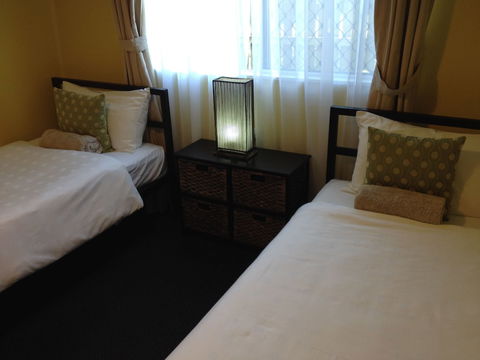 Coconut Palms On The Bay - Hervey Bay Accommodation 5