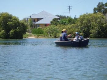 Hastings Cove Waterfront Holiday Apartments - Tourism Hervey Bay 6
