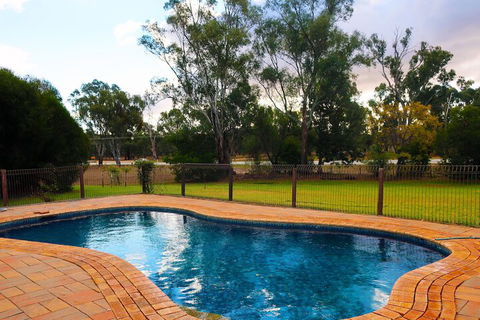 Newell Motor Inn - Narrandera - Tourism Hervey Bay 2