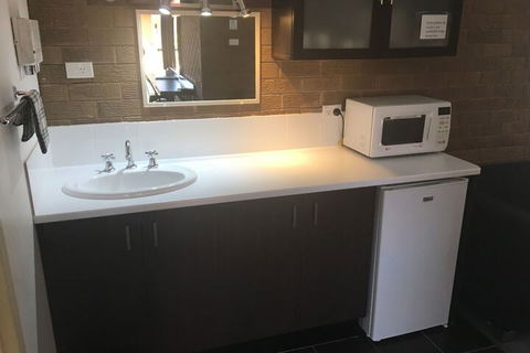 Camellia Motel - Hervey Bay Accommodation 7