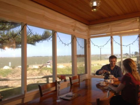 Vue De M Bed & Breakfast - Hervey Bay Accommodation 3