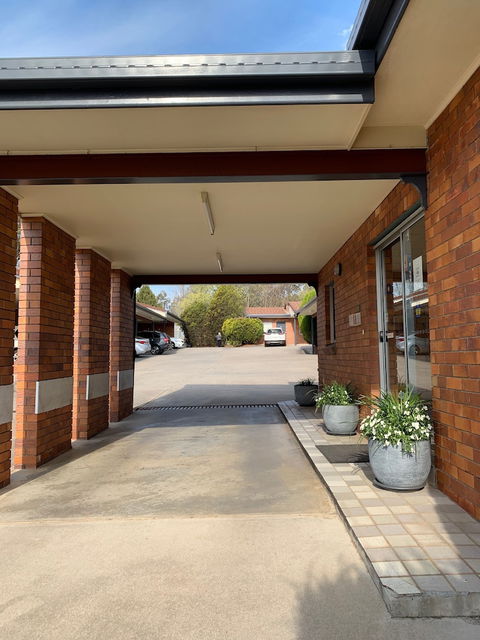 Peter Allen Motor Inn - Hervey Bay Accommodation 1