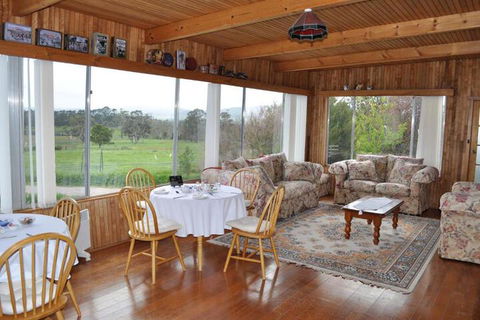 Roslyn House B & B - Tourism Hervey Bay 1