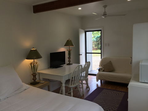Mango Hill Farm - Hervey Bay Accommodation 0