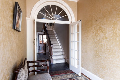 Fitzpatrick's Inn - Hervey Bay Accommodation 2