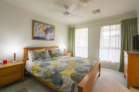 Bellevue Bed & Breakfast McLaren Vale - Hervey Bay Accommodation 4