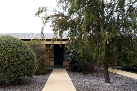 Jurien Bay Hotel - Hervey Bay Accommodation 5