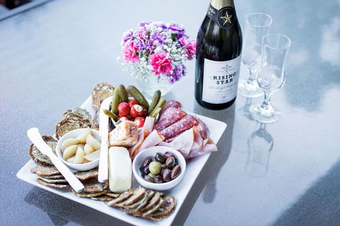 Misty Valley Country Cottages - Hervey Bay Accommodation 6