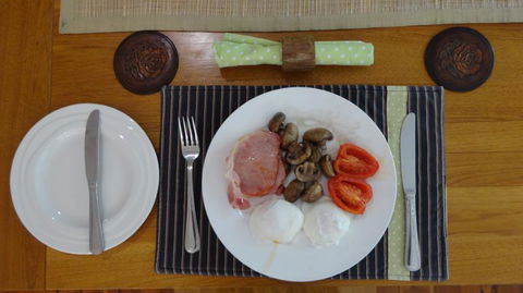 Peaceful Palms B & B - Hervey Bay Accommodation 3