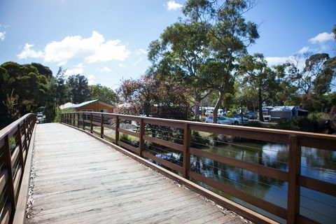 Lorne Foreshore Caravan Park - Hervey Bay Accommodation 6