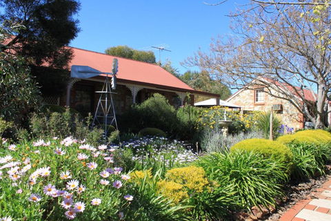Langmeil Cottages - Hervey Bay Accommodation 4