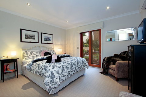 The Guest Room Mt. Martha - Hervey Bay Accommodation 6