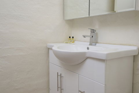 Enzian Hotel - Mt Buller - Hervey Bay Accommodation 4