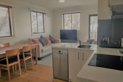 Enzian Hotel - Mt Buller - Hervey Bay Accommodation 7
