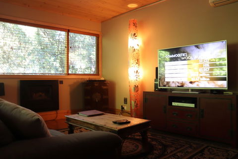 Linden Gardens Rainforest Retreat - Hervey Bay Accommodation 6