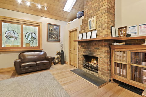 Linden Gardens Rainforest Retreat - Hervey Bay Accommodation 4