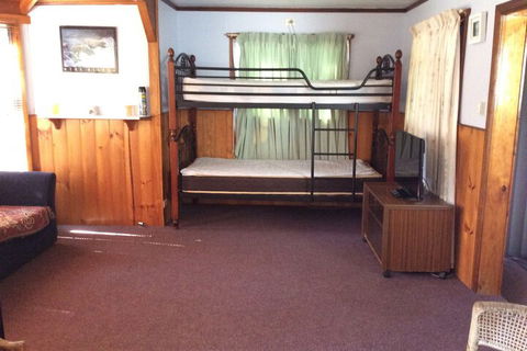 Crayfish Creek Van & Cabin Park - Hervey Bay Accommodation 2