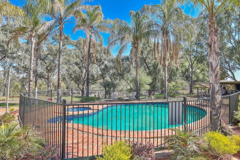 Two Rivers Motel - Hervey Bay Accommodation 4