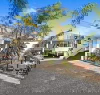 Palm Court Motor Inn - Hervey Bay Accommodation