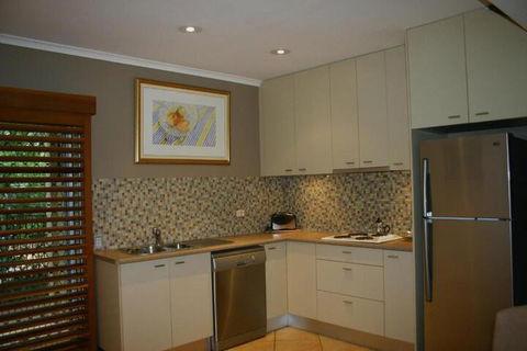 Noosa Terrace & Belmondos Waterfront Resort - Tourism Hervey Bay 5