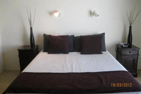 Noosa Terrace & Belmondos Waterfront Resort - Tourism Hervey Bay 0