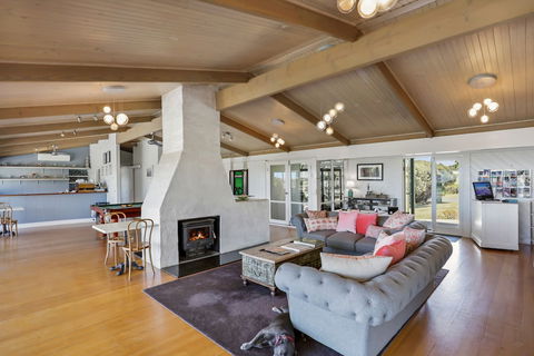 Clifftop Boutique Accommodation - Hervey Bay Accommodation 5