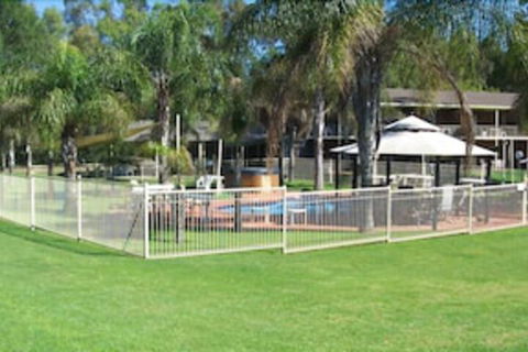 Tocumwal Golf Resort - Hervey Bay Accommodation 3