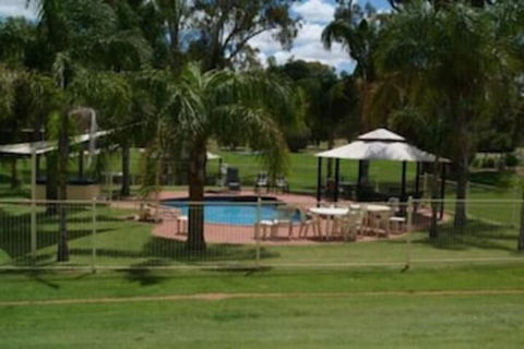 Tocumwal Golf Resort - Hervey Bay Accommodation 5