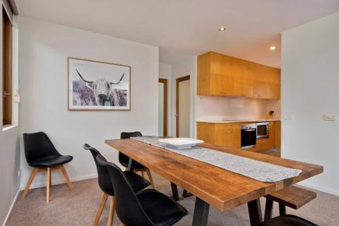 Snow Stream Apartments - Hervey Bay Accommodation 2