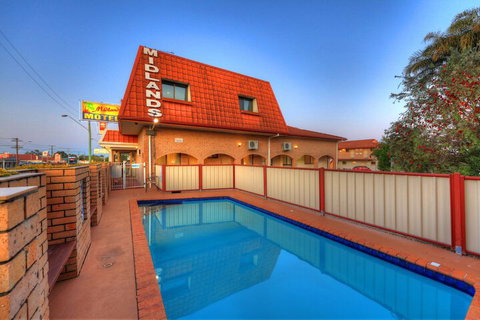 Midlands Motel - Hervey Bay Accommodation 4