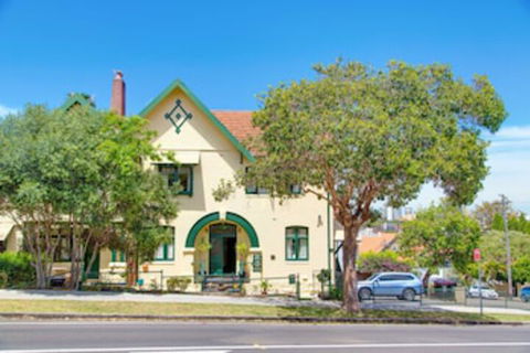 Neutral Bay Lodge - Tourism Hervey Bay 0
