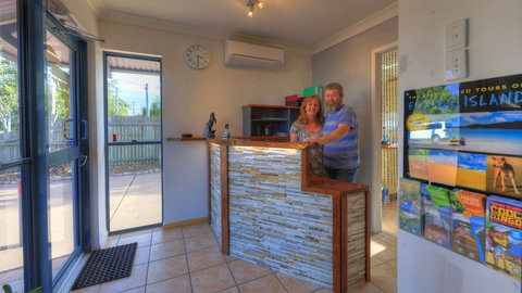 Dolphin Waters Tin Can Bay - Hervey Bay Accommodation 2