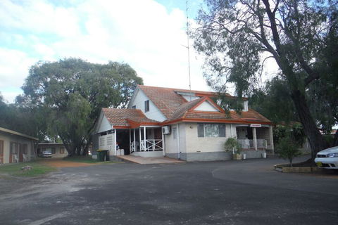 Restawile Motel - Tourism Hervey Bay 1