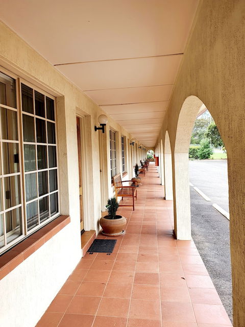 McNevin's Warwick Motel - Hervey Bay Accommodation 2
