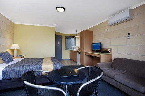 Portside Motel - Hervey Bay Accommodation 7
