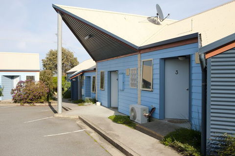 Portside Motel - Hervey Bay Accommodation 3