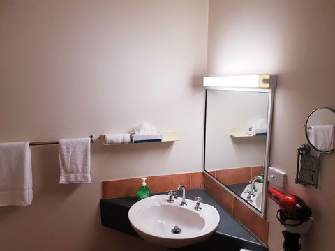 Rainforest Motel - Tourism Hervey Bay 4