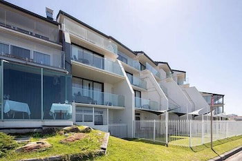 Ocean Front At The Entrance - Hervey Bay Accommodation 0