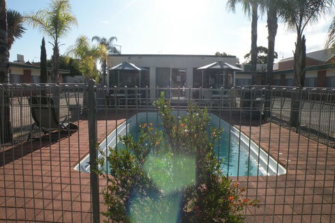 Corowa Motor Inn - Hervey Bay Accommodation 6