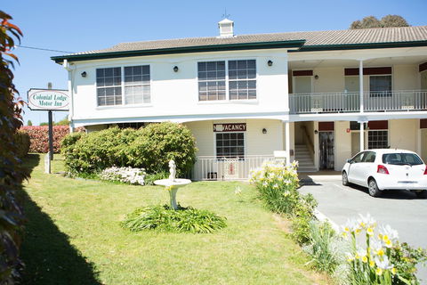 Colonial Lodge Motor Inn Yass - Hervey Bay Accommodation 5