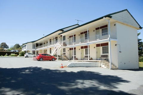 Colonial Lodge Motor Inn Yass - Hervey Bay Accommodation 4