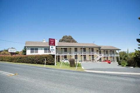 Colonial Lodge Motor Inn Yass - Hervey Bay Accommodation 0