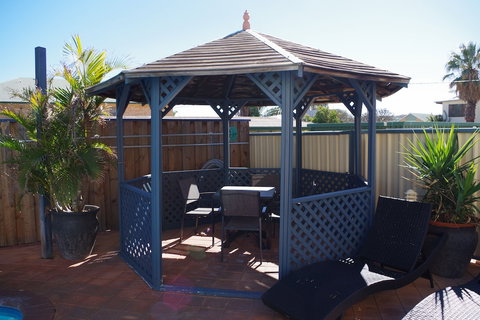 Kalbarri Blue Ocean Villas - Hervey Bay Accommodation 0