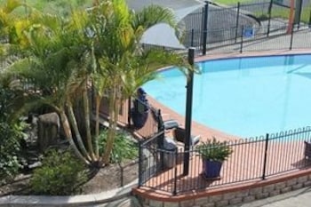 Aza Motel - Tourism Hervey Bay 0