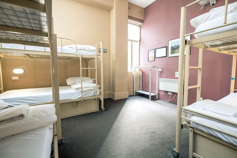 Melbourne Central YHA Hostel - Tourism Hervey Bay 5