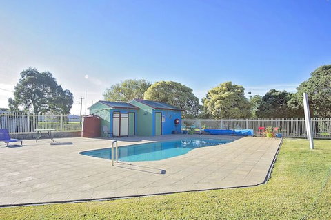 Albany Gardens Tourist Park - Hervey Bay Accommodation 7