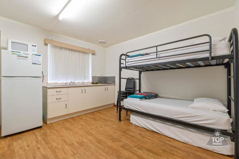 Mandurah Caravan & Tourist Park - Hervey Bay Accommodation 6
